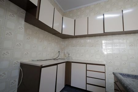 Casa para alugar com 90m², 2 quartos e 3 vagasCozinha