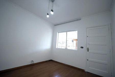 Casa para alugar com 90m², 2 quartos e 3 vagasSala