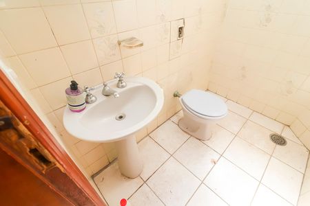 Casa para alugar com 200m², 4 quartos e 2 vagasLavabo