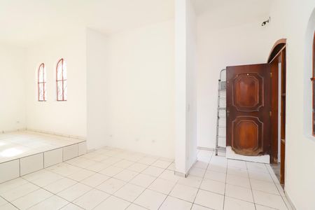 Casa para alugar com 200m², 4 quartos e 2 vagasSala