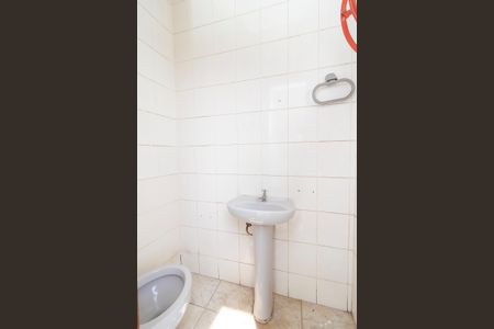 Casa para alugar com 200m², 4 quartos e 2 vagasBanheiro Externo