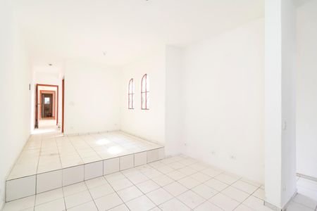Casa para alugar com 200m², 4 quartos e 2 vagasSala