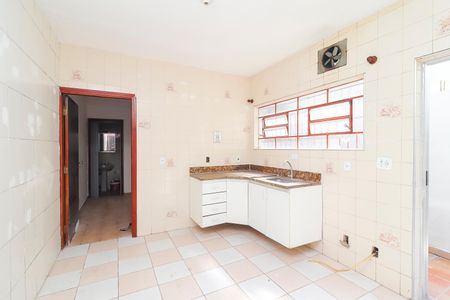Casa para alugar com 200m², 4 quartos e 2 vagasCozinha