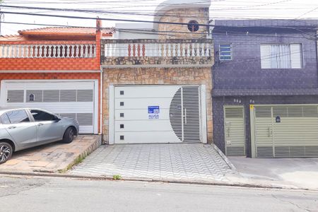 Casa para alugar com 200m², 4 quartos e 2 vagasFachada