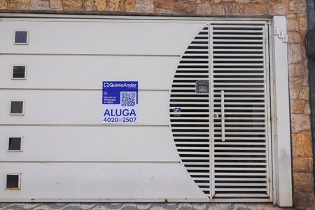Casa para alugar com 200m², 4 quartos e 2 vagasPlaquinha - Cód. MURN-675