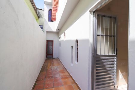 Casa para alugar com 200m², 4 quartos e 2 vagasQuintal