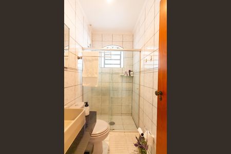 Casa à venda com 220m², 3 quartos e 2 vagasBanheiro 
