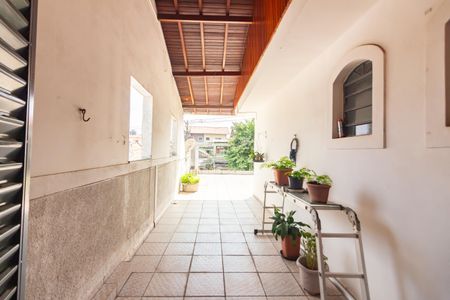 Casa à venda com 220m², 3 quartos e 2 vagasCobertura