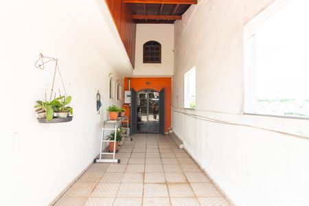 Casa à venda com 220m², 3 quartos e 2 vagasvaranda