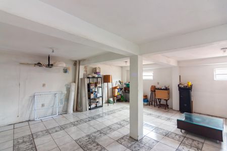 Casa à venda com 220m², 3 quartos e 2 vagasÁrea de Serviço 