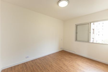 Suíte de apartamento para alugar com 2 quartos, 75m² em Itaim Bibi, São Paulo
