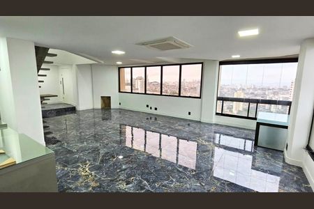 Apartamento à venda com 210m², 3 quartos e 3 vagas