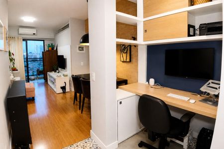 Sala de apartamento para alugar com 2 quartos, 72m² em Vila Madalena, São Paulo