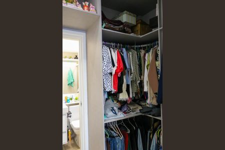 Casa à venda com 183m², 3 quartos e 1 vagaCloset Quarto Suíte