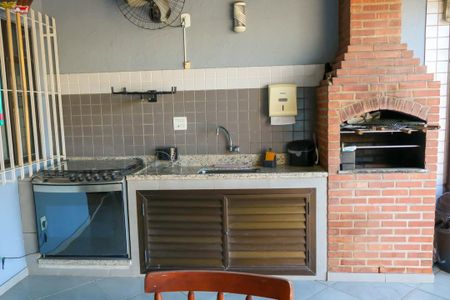 Casa à venda com 183m², 3 quartos e 1 vagaChurrasqueira - Terraço