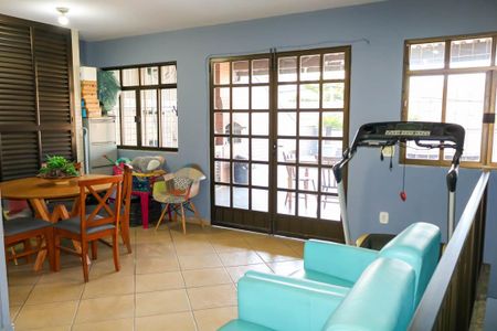 Casa à venda com 183m², 3 quartos e 1 vagaTerraço