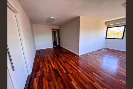 Apartamento para alugar com 4 quartos, 167m² em Recanto Morumbi, São Paulo