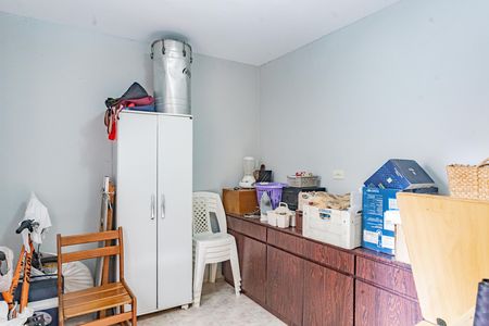 Casa à venda com 189m², 3 quartos e 2 vagas Casa à venda com 189m², 3 quartos e 2 vagasQuarto de Serviço