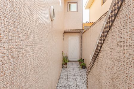 Casa à venda com 189m², 3 quartos e 2 vagas Casa à venda com 189m², 3 quartos e 2 vagasCorredor