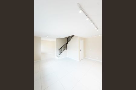 Casa de Condomínio à venda com 3 quartos, 133m² em Vargem Grande, Rio de Janeiro