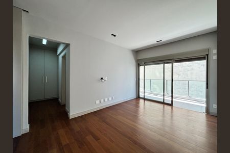 Apartamento à venda com 332m², 4 quartos e 4 vagas Apartamento à venda com 332m², 4 quartos e 4 vagasQuarto 1