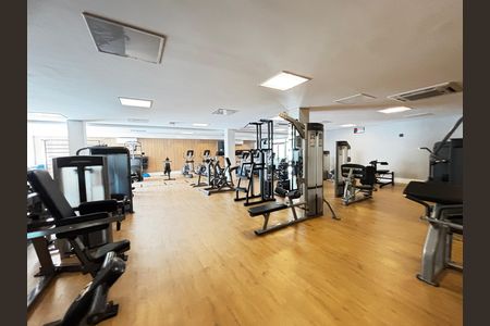 Apartamento à venda com 332m², 4 quartos e 4 vagas Apartamento à venda com 332m², 4 quartos e 4 vagasAcademia
