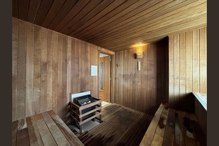 Apartamento à venda com 332m², 4 quartos e 4 vagas Apartamento à venda com 332m², 4 quartos e 4 vagasSauna