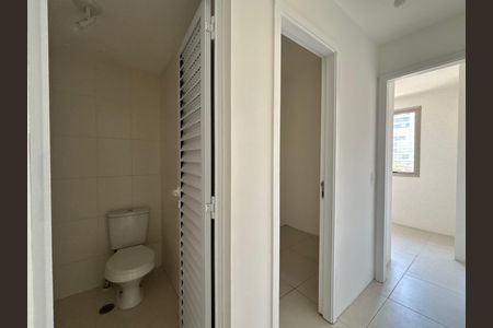 Apartamento à venda com 332m², 4 quartos e 4 vagas Apartamento à venda com 332m², 4 quartos e 4 vagasLavabo Lavanderia