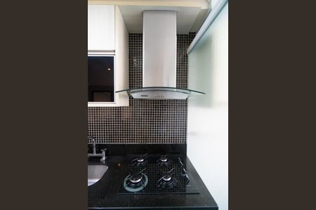 Cozinha de apartamento para alugar com 1 quarto, 90m² em Jardim Prudência, São Paulo