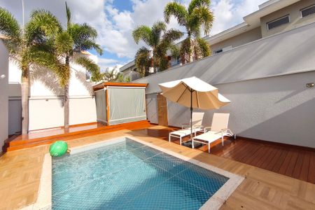 Casa de condomínio à venda com 360m², 3 quartos e 2 vagasQuintal - Piscina