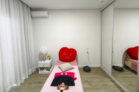 Casa de condomínio à venda com 360m², 3 quartos e 2 vagasQuarto Suíte 3