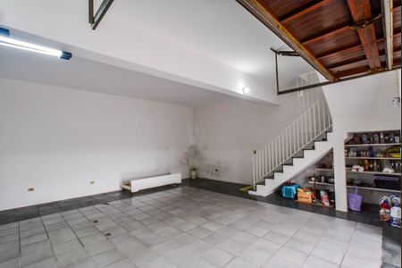 Casa à venda com 253m², 2 quartos e 4 vagasGaragem