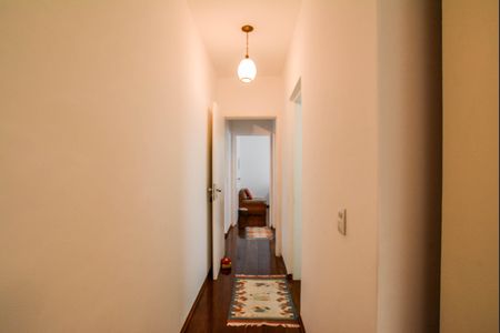 Casa à venda com 253m², 2 quartos e 4 vagasQuarto Suíte