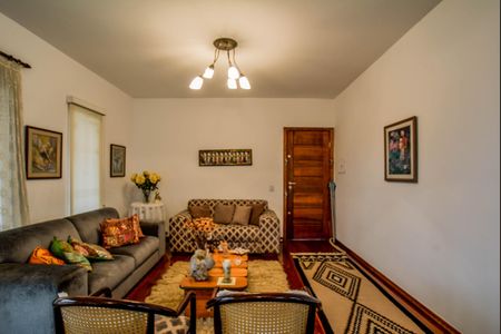Casa à venda com 253m², 2 quartos e 4 vagasSala