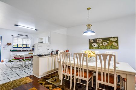Casa à venda com 253m², 2 quartos e 4 vagasSala de Jantar