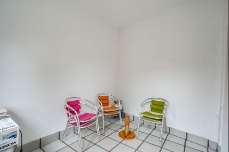 Casa à venda com 253m², 2 quartos e 4 vagasQuarto de Serviço
