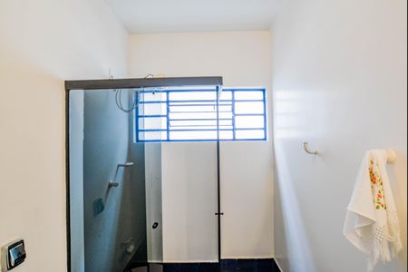 Casa à venda com 253m², 2 quartos e 4 vagasBanheiro Social