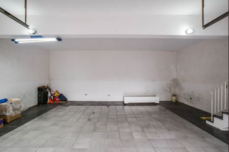 Casa à venda com 253m², 2 quartos e 4 vagasGaragem