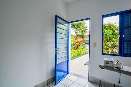 Casa à venda com 253m², 2 quartos e 4 vagasQuarto de Serviço