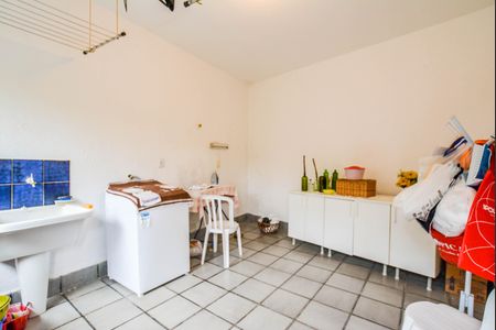 Casa à venda com 253m², 2 quartos e 4 vagasÁrea de Serviço