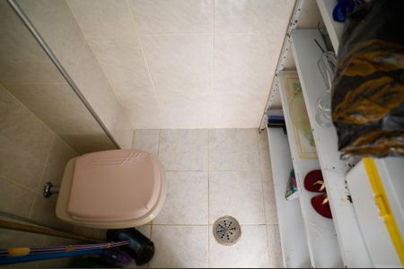 Apartamento à venda com 79m², 2 quartos e sem vagaBanheiro de Serviço