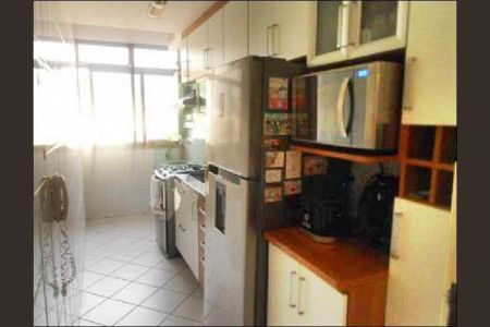Apartamento à venda com 64m², 2 quartos e 1 vaga