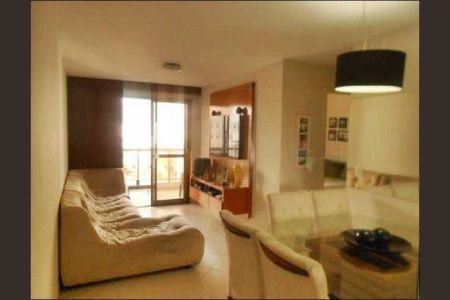 Apartamento à venda com 64m², 2 quartos e 1 vaga
