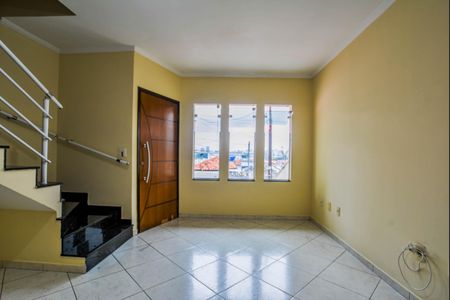 Casa para alugar com 120m², 3 quartos e 2 vagasSala