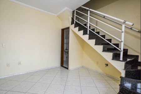 Sala de casa para alugar com 3 quartos, 120m² em Utinga, Santo André