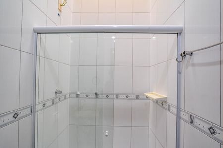 Casa para alugar com 120m², 3 quartos e 2 vagasBanheiro Social