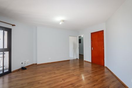 Sala de apartamento para alugar com 3 quartos, 78m² em Jardim Henriqueta, Taboão da Serra