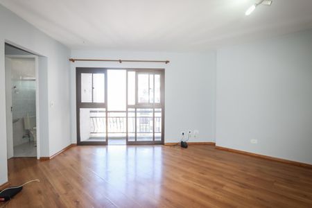Sala de apartamento para alugar com 3 quartos, 78m² em Jardim Henriqueta, Taboão da Serra