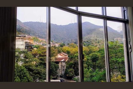 Apartamento à venda com 129m², 2 quartos e 1 vaga