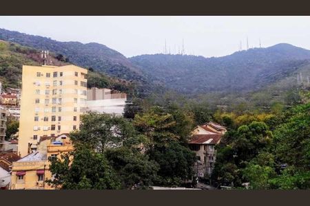 Apartamento à venda com 129m², 2 quartos e 1 vaga